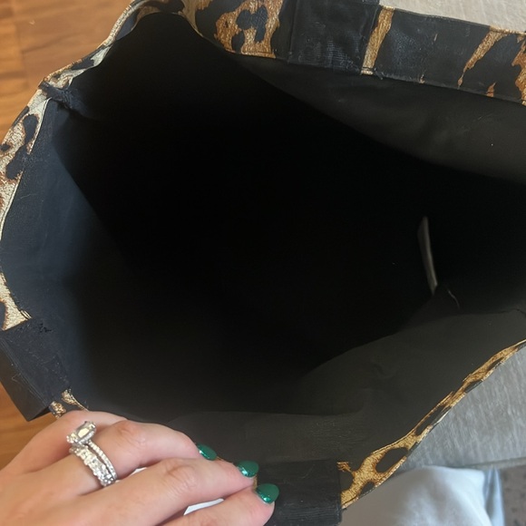 Saint Laurent Leopard Tote bag - used once! - Picture 5 of 8